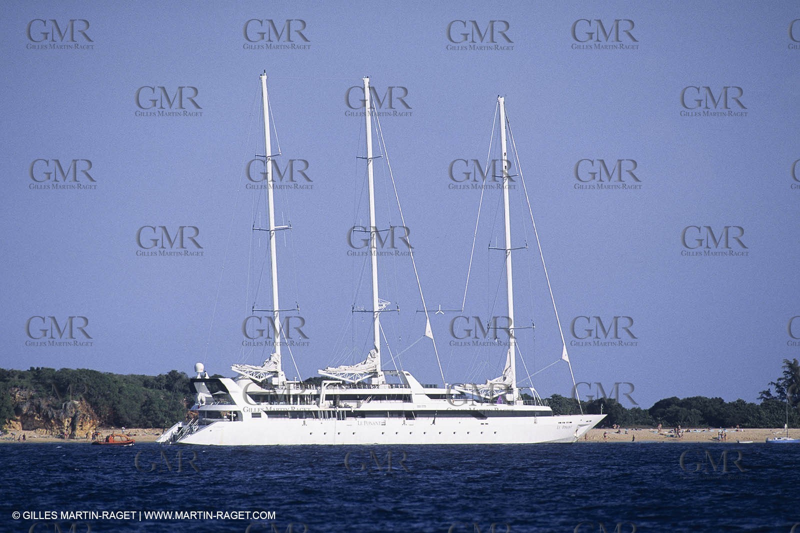 sailing, cruising, monohull at the mooring