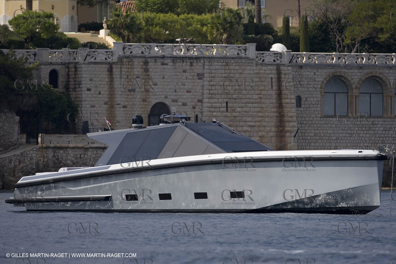 29 09 2007 - St Jean Cap Ferrat - Wally Yachts - Wally Power 70 - Lau Lau