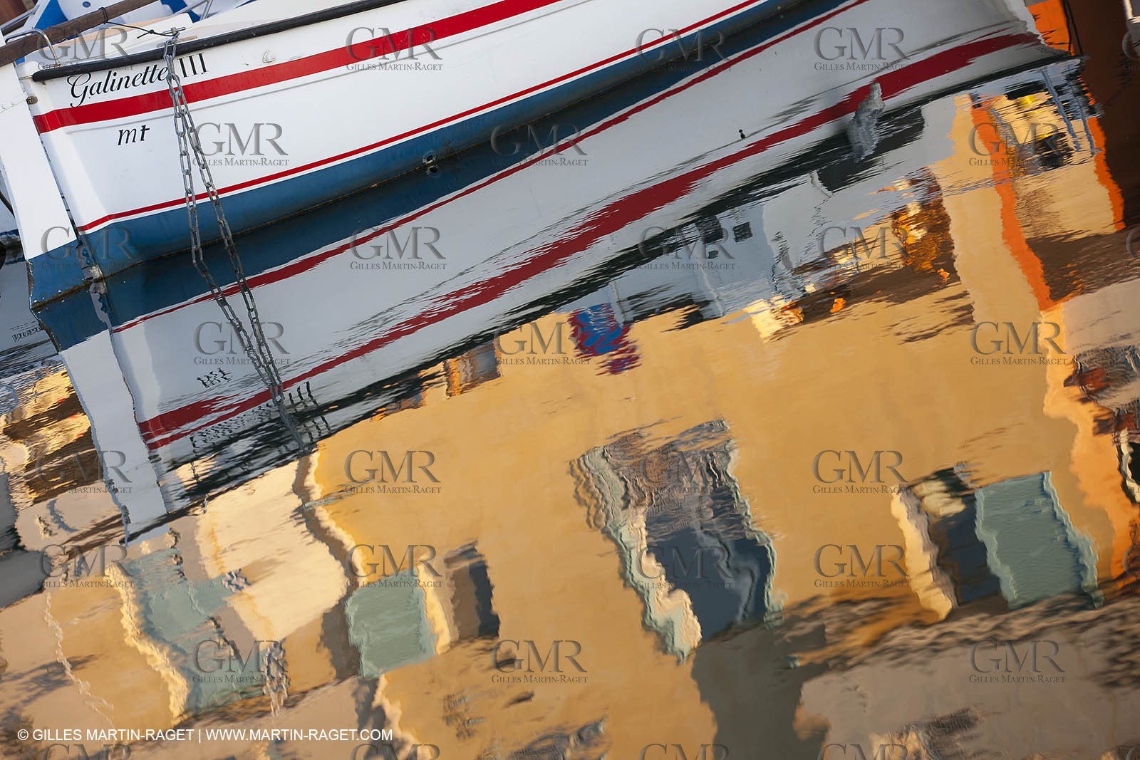 14 03 2012 - Martigues (FRA,13) - neighborhood Le Miroir (the mirror)