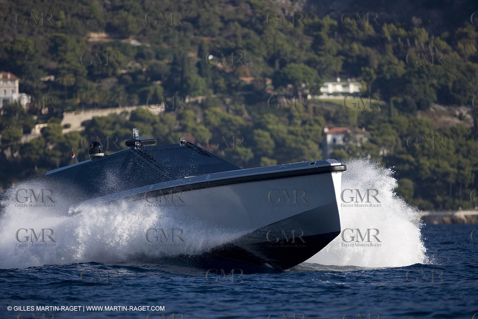 29 09 2007 - St Jean Cap Ferrat - Wally Yachts - Wally Power 70 - Lau Lau