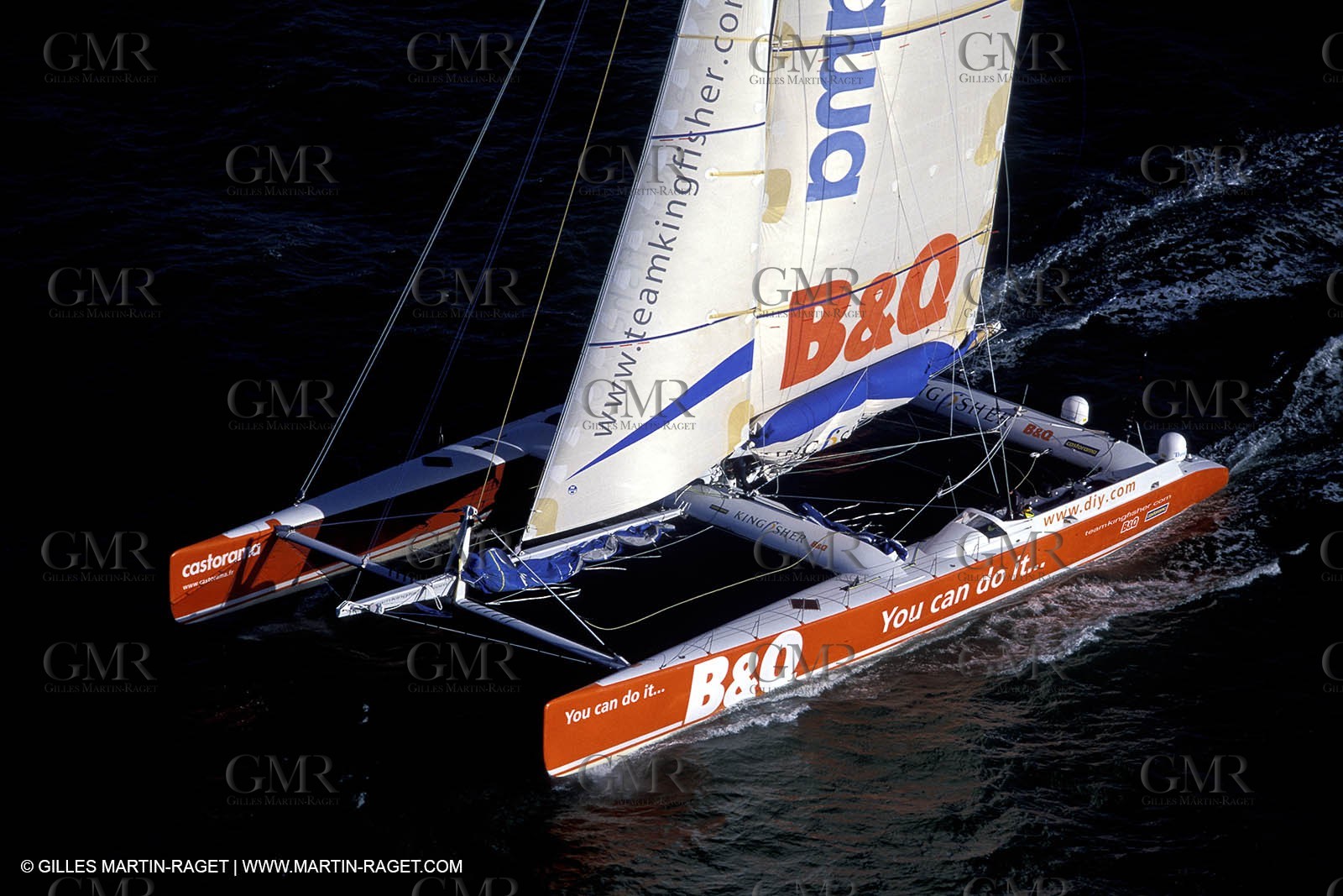 Kingfisher II - Jules Verne Trophy 2002 start - Brest