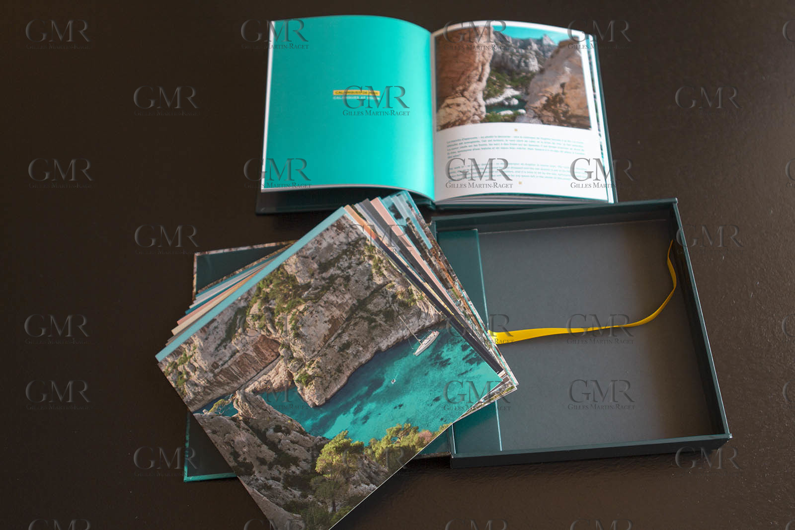 Box set Colours of the Calanques, words and photos by Gilles Martin-Raget, Editions Glénat, October 2015, 20 x 20 cm, includes a 30 pages bilingual bokklet and 20 separate prints on 300 gr paper, 19,2 x 19, 2 cm.