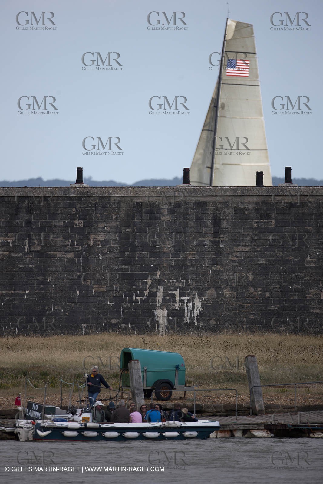 05 08 2010 - Cowes (UK, IOW) - The 1851 Cup -  BMW ORACLE Racing -  - Round The Island Race - Back in the Solent.