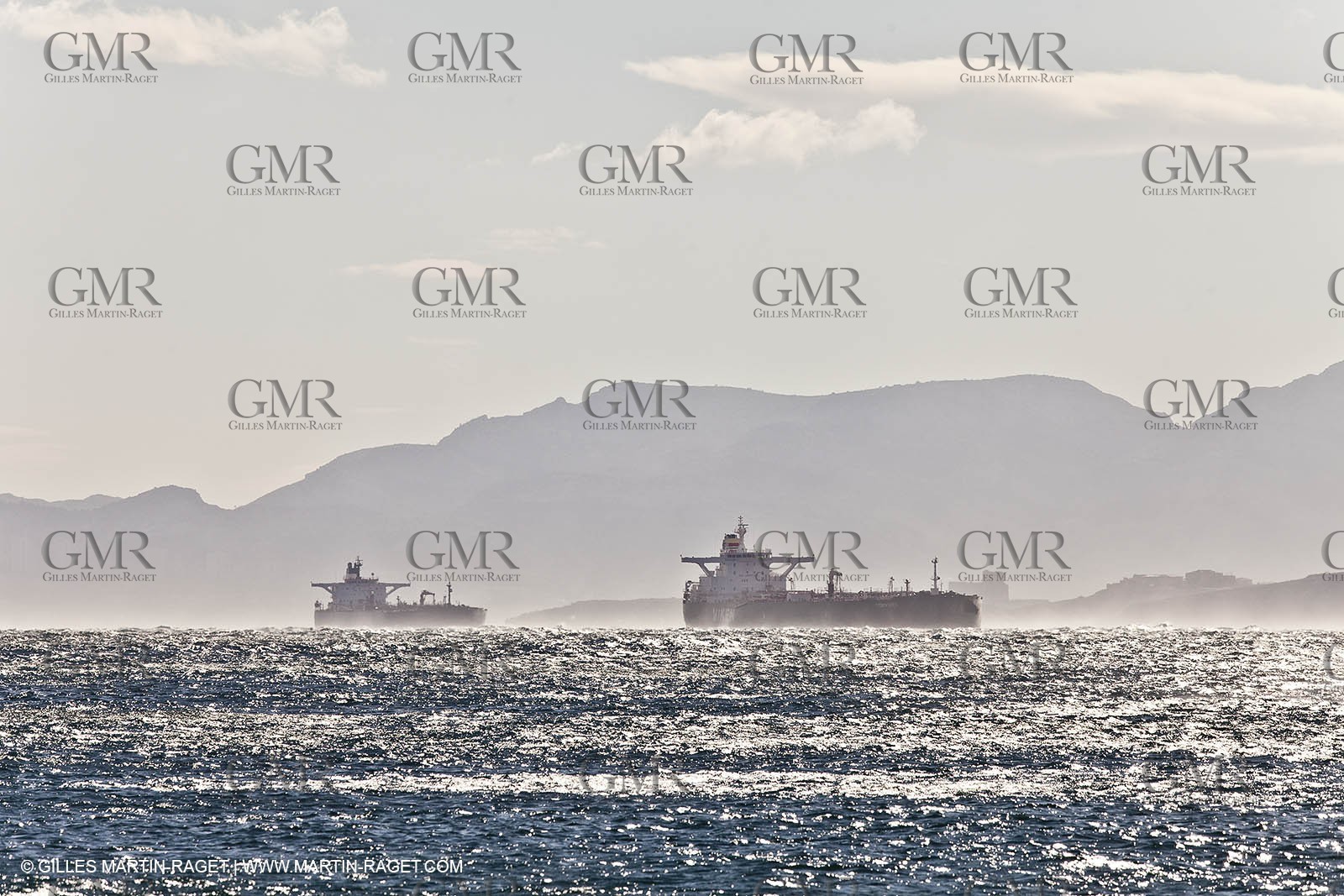 25 10 2010 - Marseille (FRA,13) - Ships at the mooring due to a strike of the harbour staff