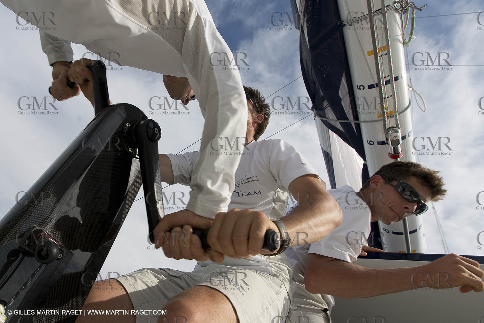 05 07 2012 - New York (USA) - Ocean Krys Race - Speed runs in fornt of NY city