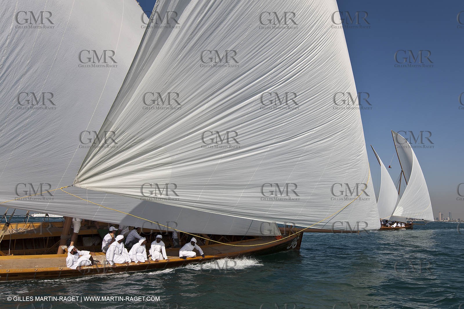 20 11 2010 - Dubai (UAE) - Dubai Louis Vuitton Trophy - Traditionnal dhow races for competing teams