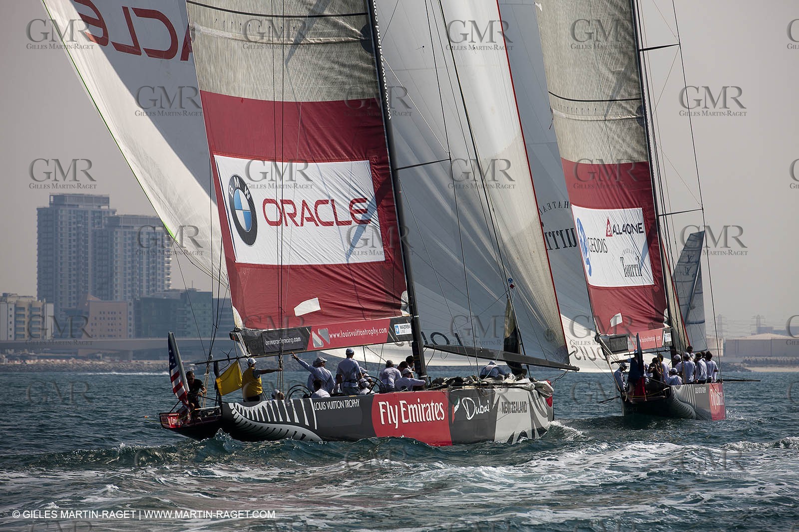 14 11 2010 - Dubai (UAE) - Dubai Louis Vuitton Trophy -  BMW ORACLE Racing - Training - Onboard Vs All 4 one