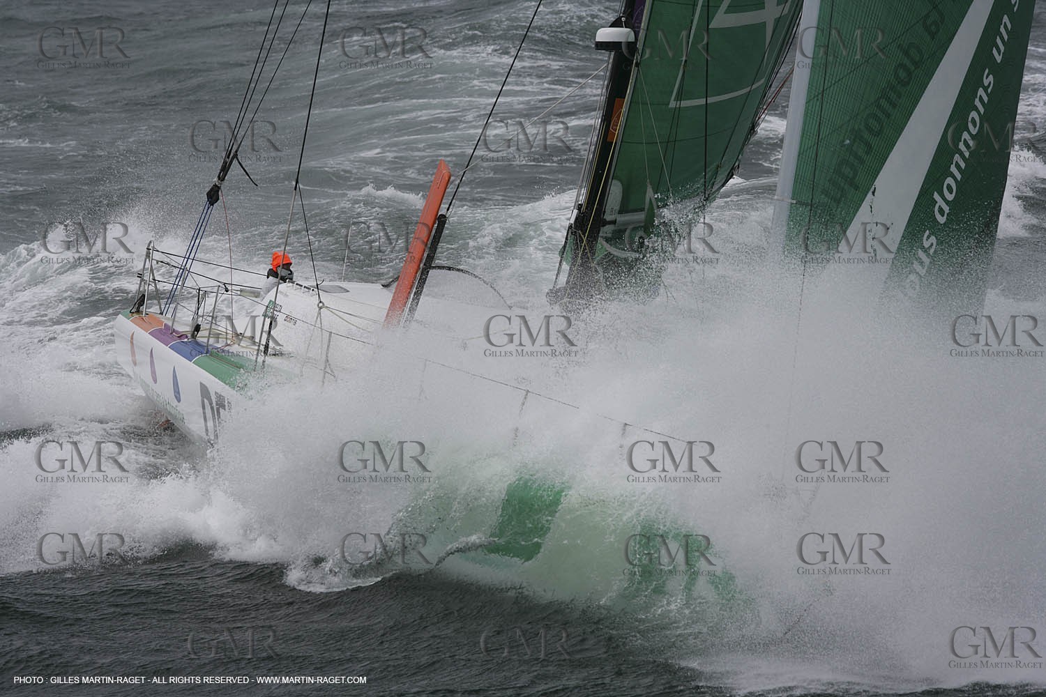 21 06 2007 - Belle Ile en mer (South Britanny, France) - Monocoques IMOCA - Delta Dore (Jeremie Beyou) à l'entraînement
