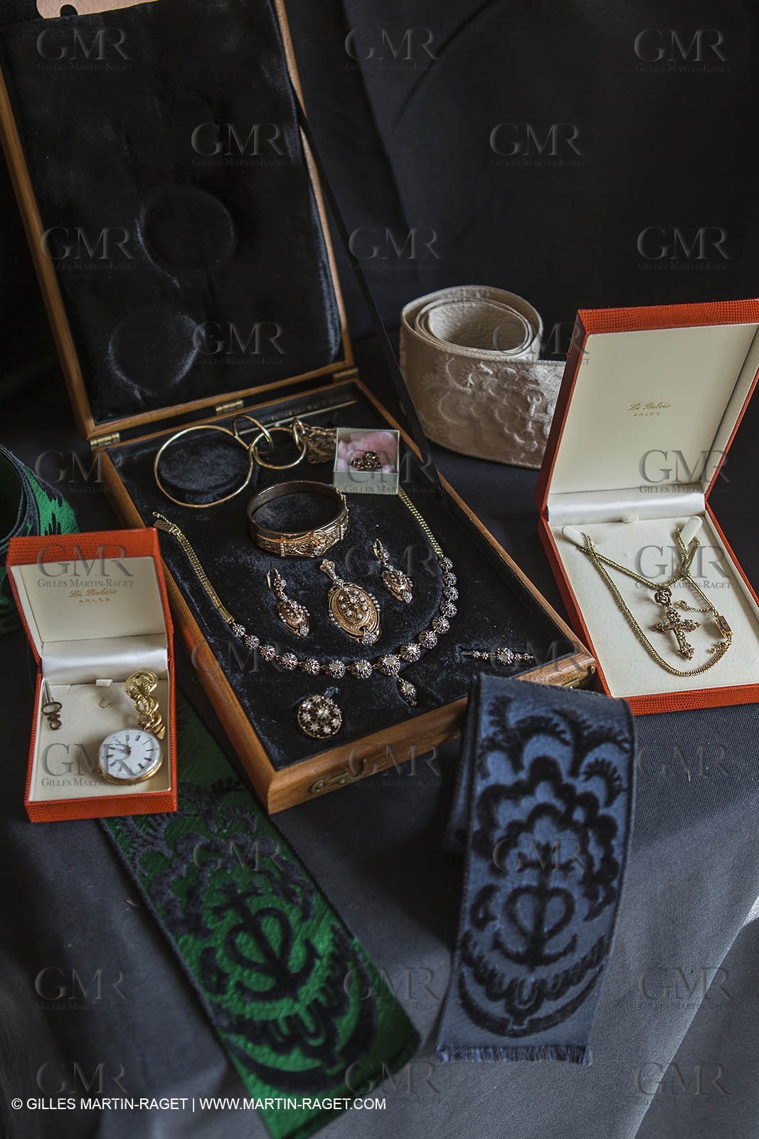 02 06 2014, ARles (FRA,13) Queen of arles Jewelry handover