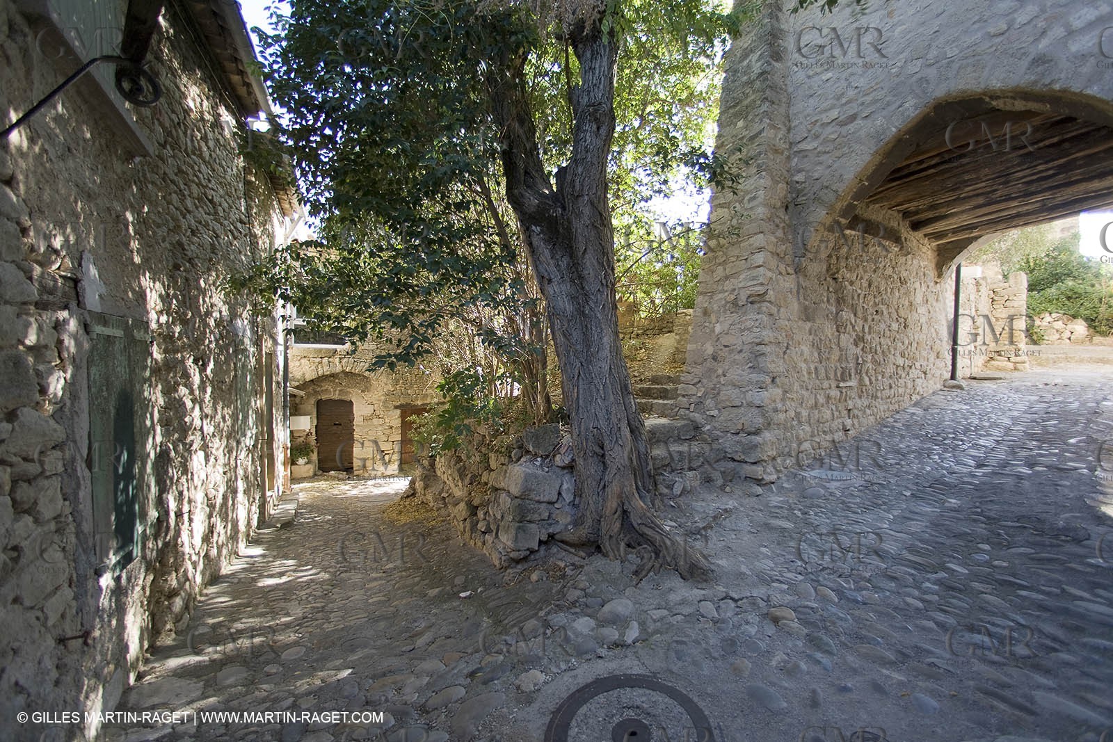 31 08 2007 - Forcalquier surrounds (FRA, 04) - Durance valley - Lurs