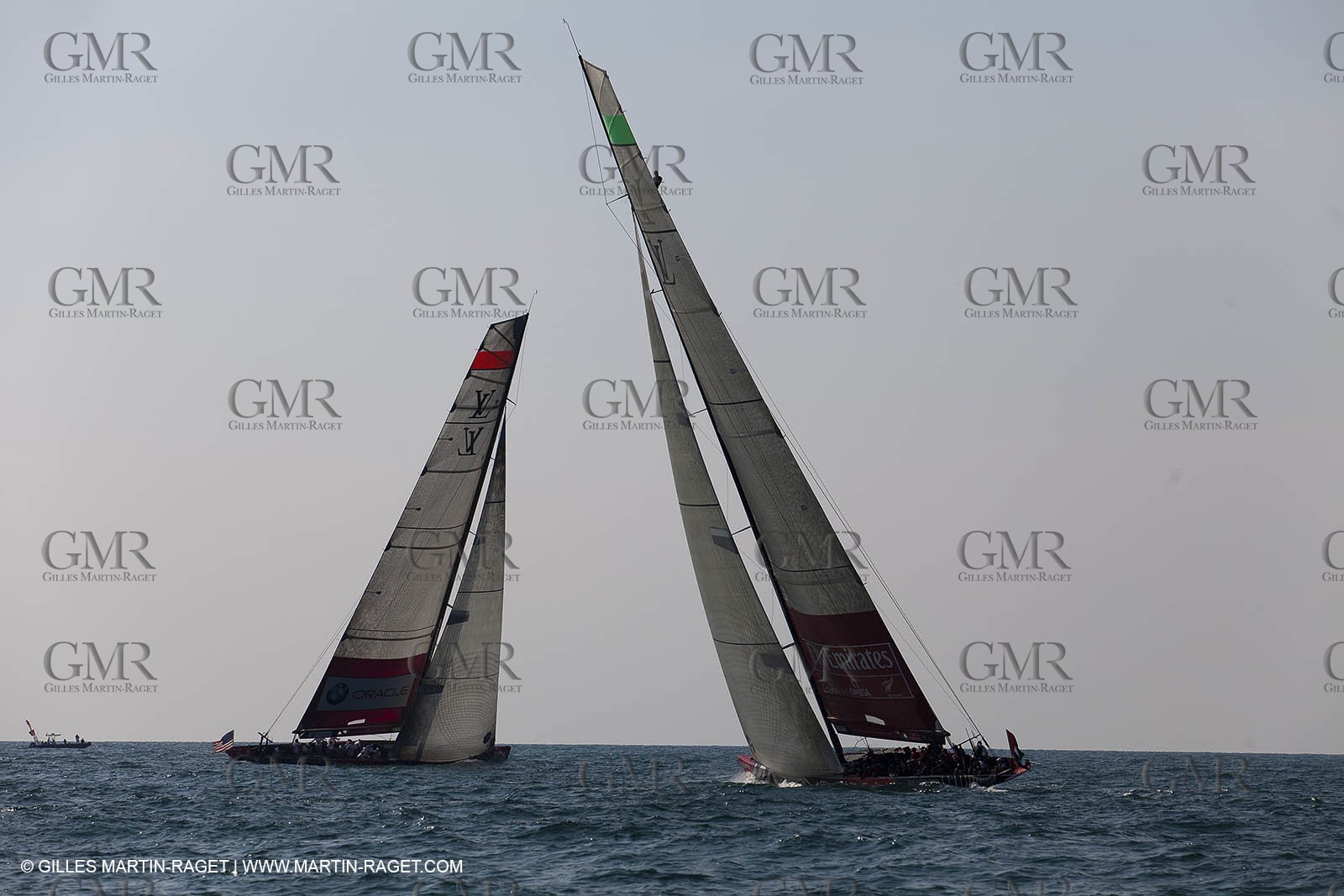 21 11 2010 - Dubai (UAE) - Dubai Louis Vuitton Trophy -  Round 2 - BMW ORACLE Racingg Vs Emirates Team New Zealand