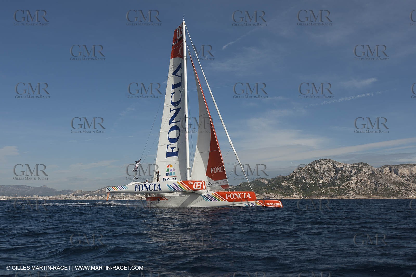 27 09 2012 - Marseille (FRA,13) - Alpari World Match Race Tour - Match Race France 2012 - Day 3 - Quarter finals - Matc Racing specialists sail on Foncia