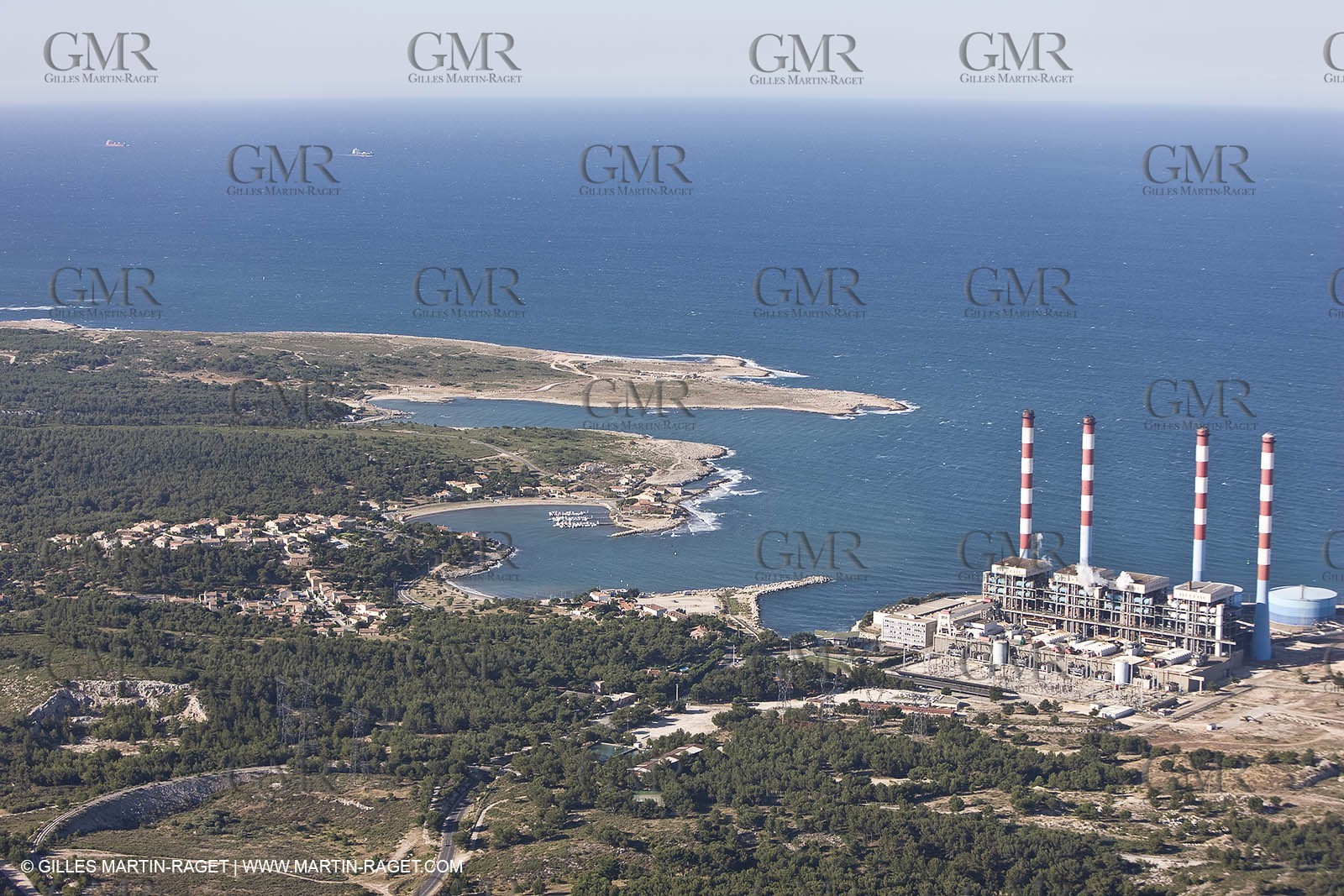 14 07 2008 - french coast in Fos gulf and Port de Bouc area