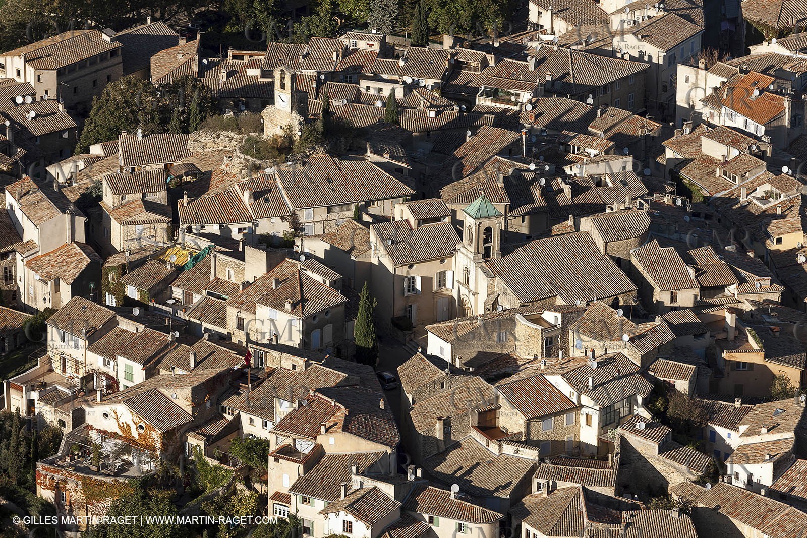 29 10 2012 - Lourmarin (FRA,84) - Luberon  seen from above