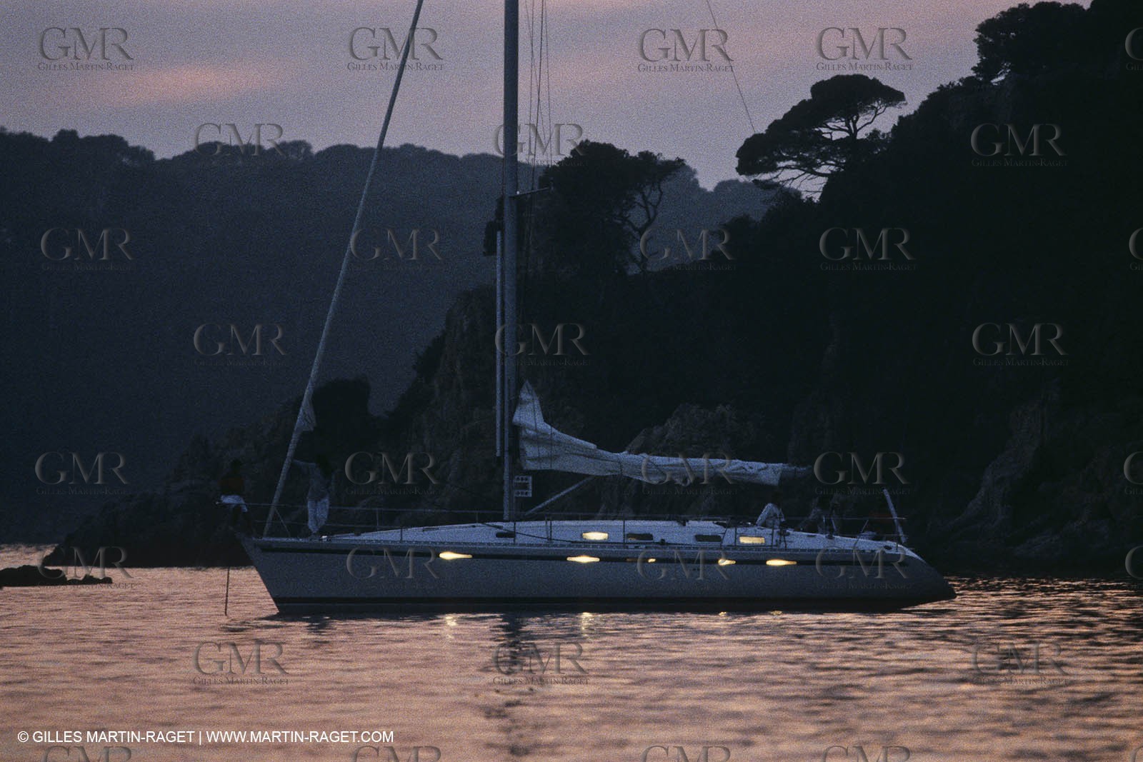 sailing, cruising, monohull at the mooring