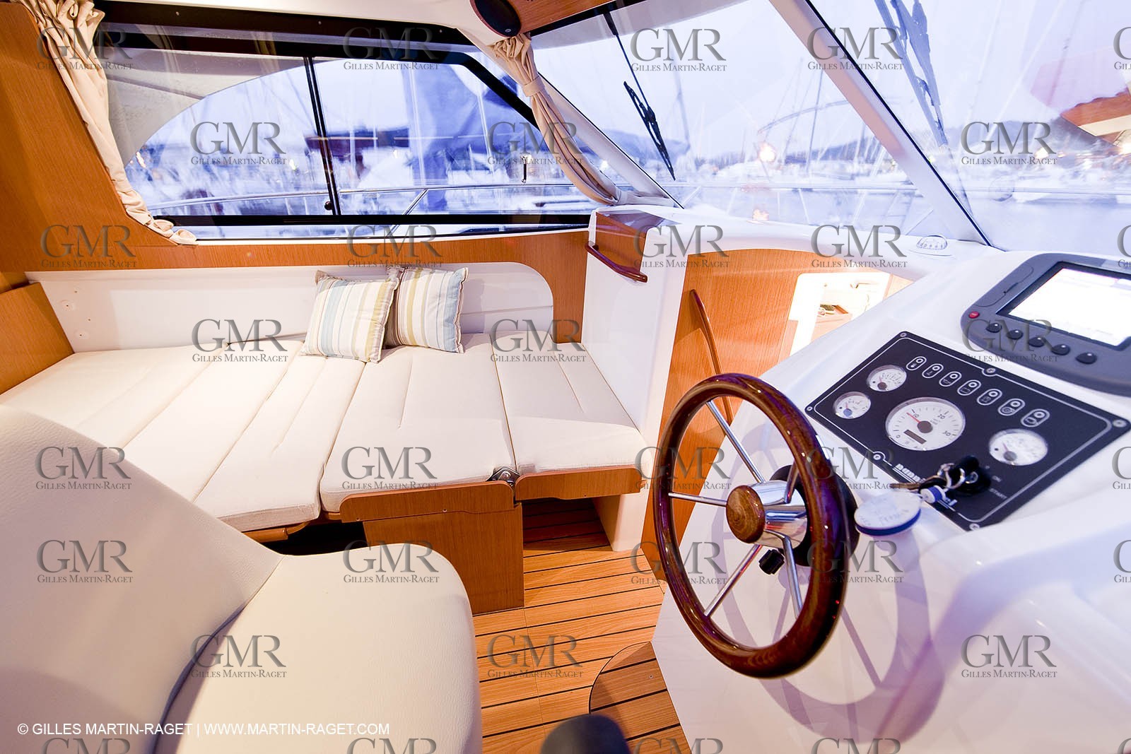 15 04 2008 - Porquerolles (Fra, 83) - Beneteau - Antares 8