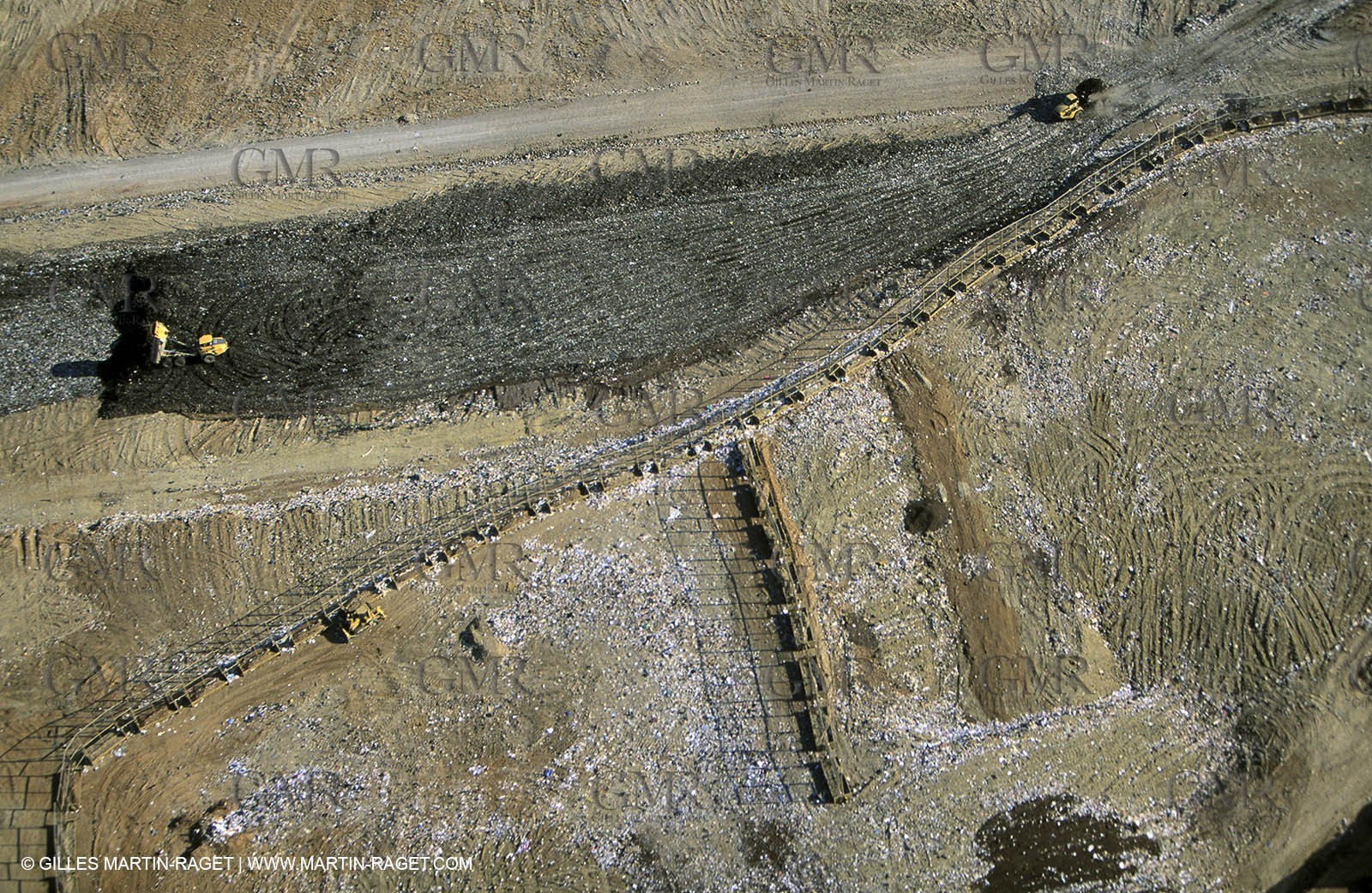 Entressen dustbin depot