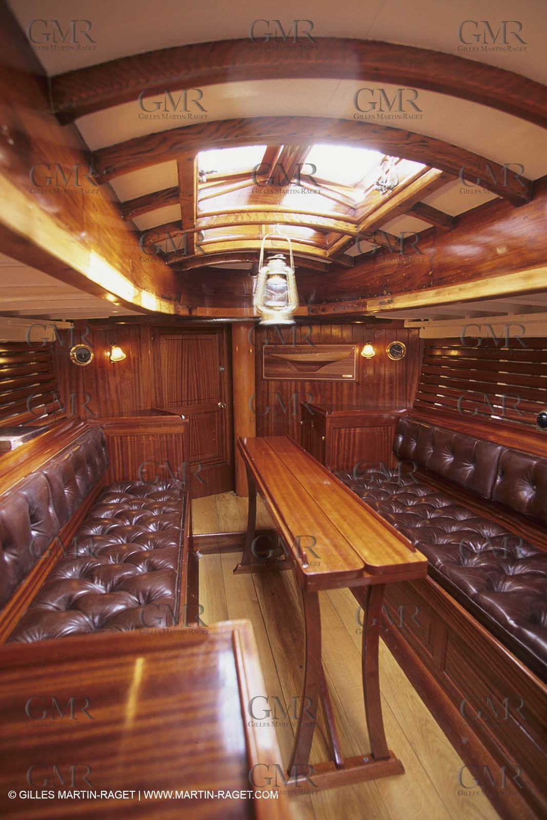 Classic Yachts, Viola