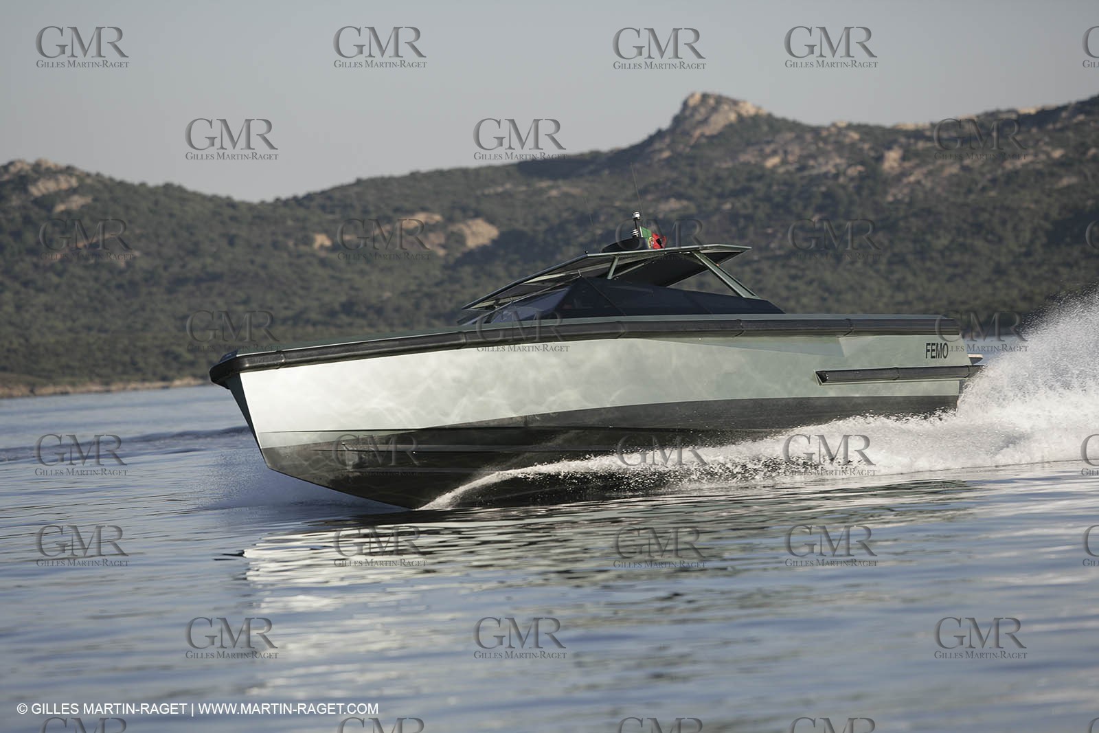 16 07 2007 - Portisco (Italie, Sardaigne) - Wally Power 47, 2007 version