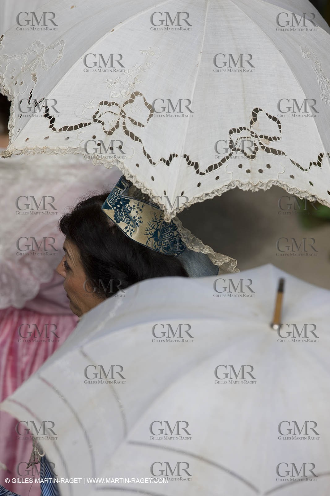 06 07 08 - Arles (FRA, 13) - Traditional costume of Arles fest