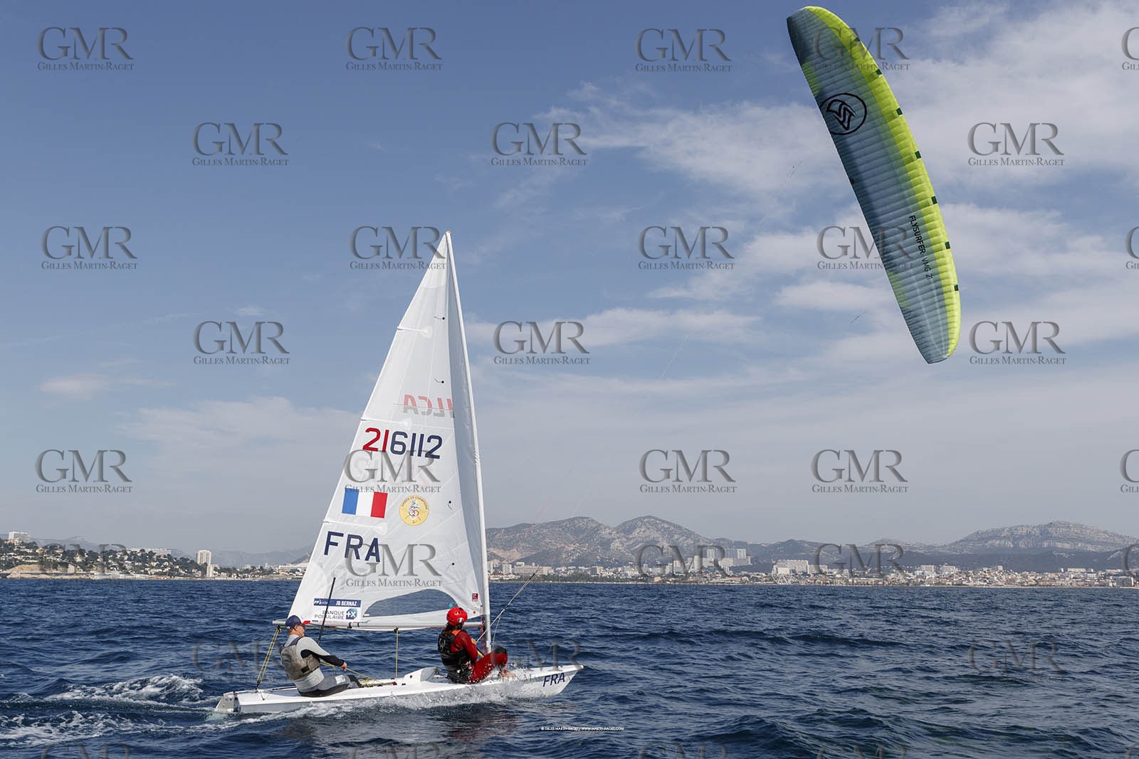 15 04 2024, Marseille (FRA), présentation des sélectionnés olympiques français en voile pour les Jeux Olympiques de Paris 2024.  Alex Mazella (Kite hommes - Formula Kite); Laurianne Nolot (Kite femmes - Formula Kite); Nicolas Goyard (Planche à voile hommes - iQFoil); Hélène Noesmoen (Planche à voile femmes- iQFoil); Camille Lecointre-Jeremie Mion (dériveur double mixte - 470); Louise Cervera (Dériveur femmes - ILCA 6); Jean-Baptiste Bernaz (Dériveur hommes - ILCA 7); Tim Mourniac - Lou Berthomieu (Multicoque mixte - Nacra 17); Clément Péquin - Erwan Fischer (Skiff hommes - 49er); Sarah Steyaert-Charline Picon (Skiff femmes - 49er FX).