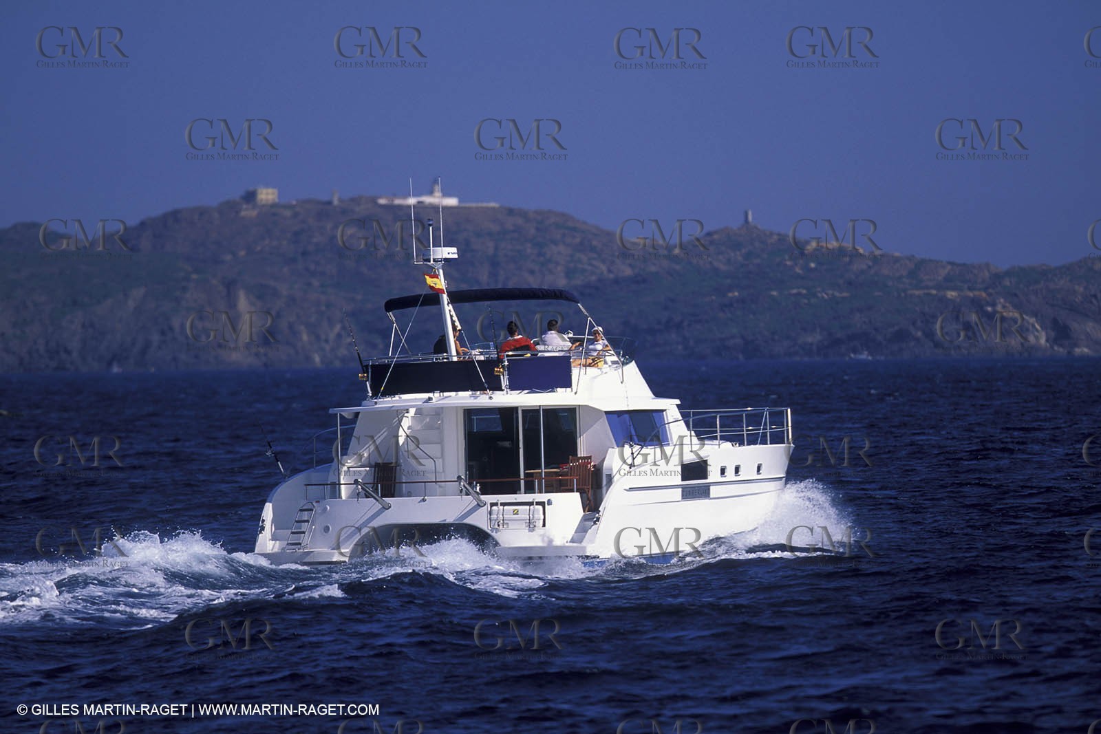 Motor boat running