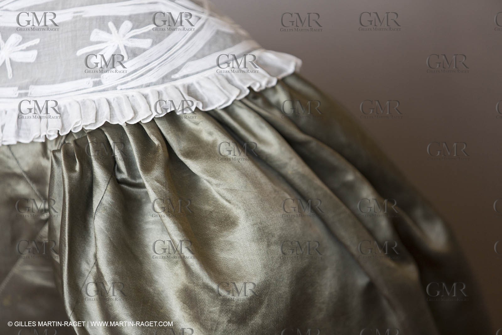 06 07 2012, Toulon (FRA,83), Villa Rozemaine, exhibition 'Fashion Dresses