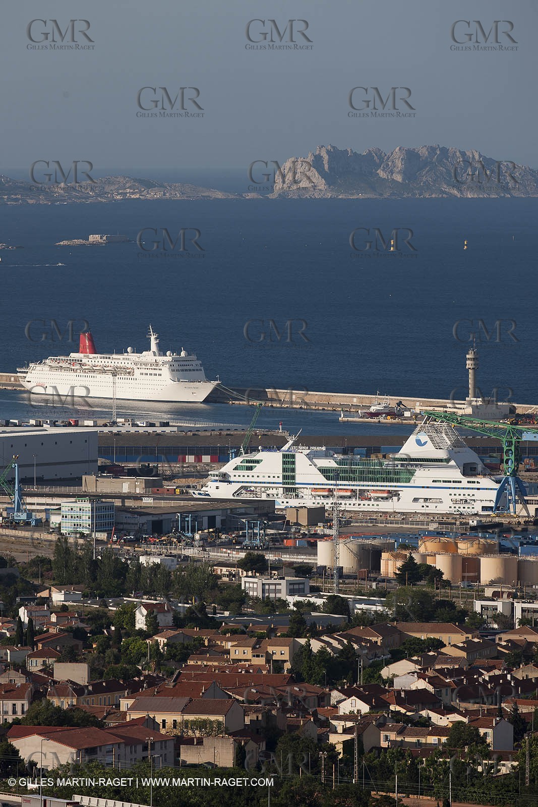 09 06 2012 - Marseille (FRA,13) - La Joliette northern harbor
