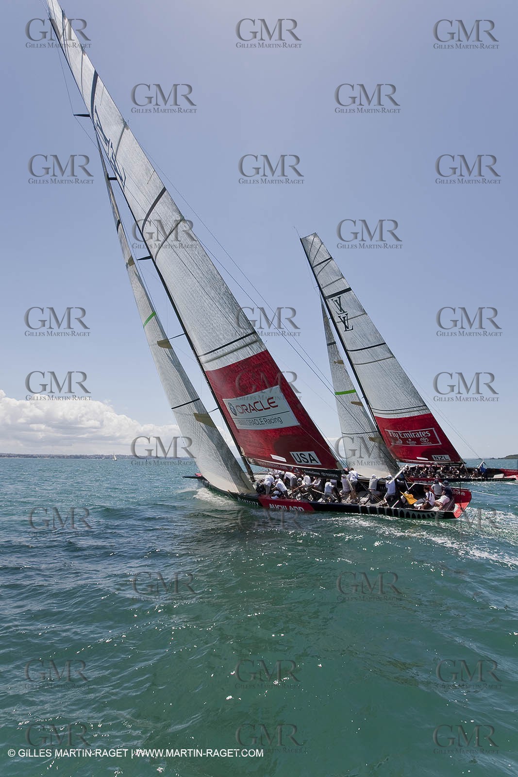 23 01 2009 - Auckland (NZL) -  Louis Vuitton Pacific Series - BMW ORACLE Racing-Tuning up onboard Emirates Team New Zealand yacht
