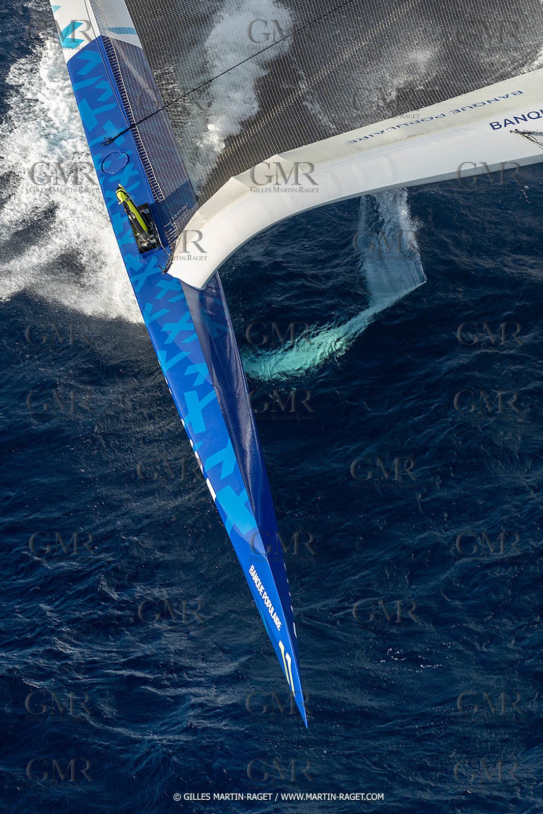 Banque Populaire devant Marseille