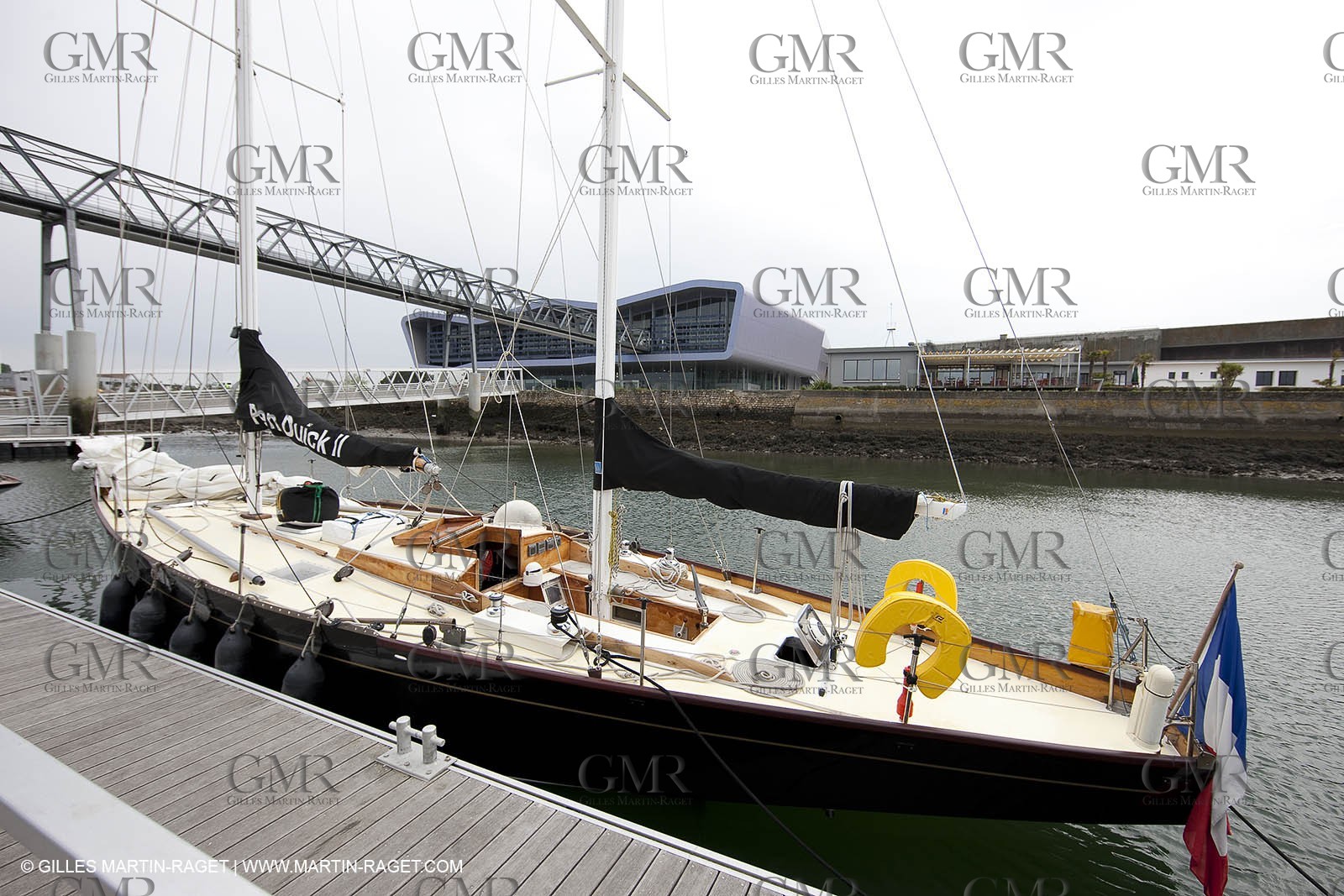 19 05 2010- Lorein- (FRA,56)  -  Pen Duick II - Cité de la Voile Eric Tabarly