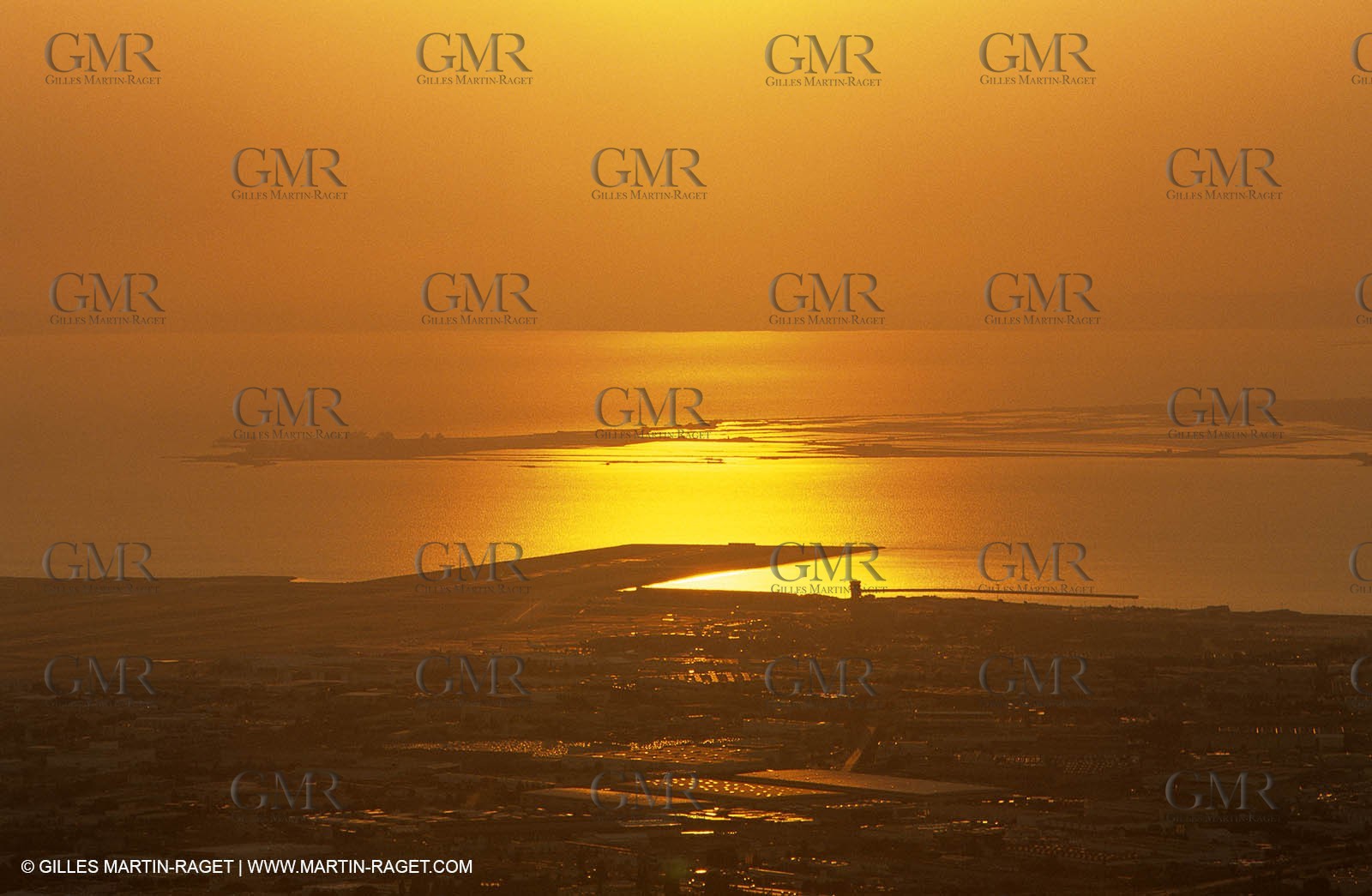 Berre Lake, Marseile airport