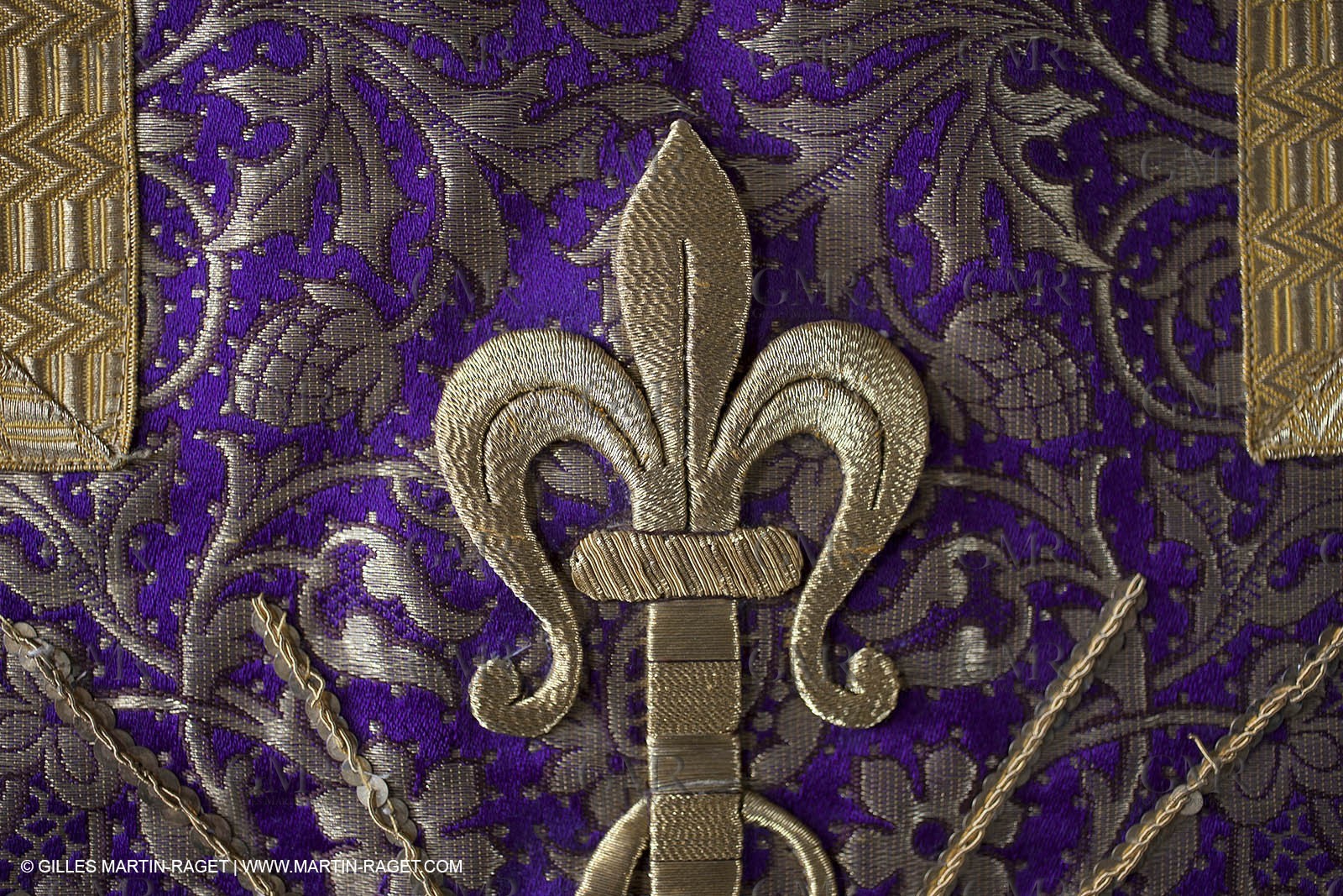 04 02 2013 - Marseille(FRA,13), Notre Dame de la Garde, liturgical clothing