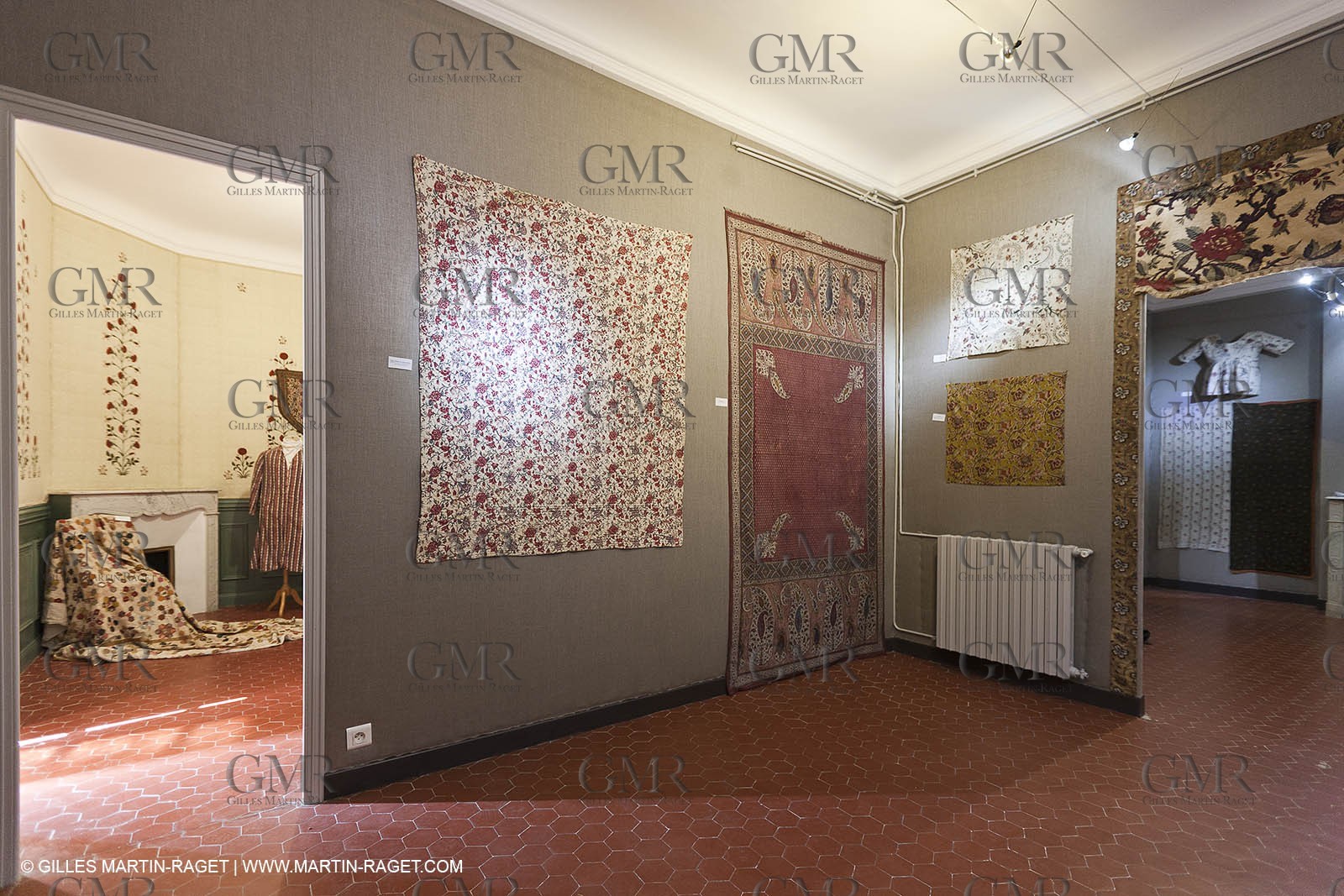 30 06 2011 - Toulon (FRA,83) - Villa Rosemaine - Indiennes sublimes exhibition