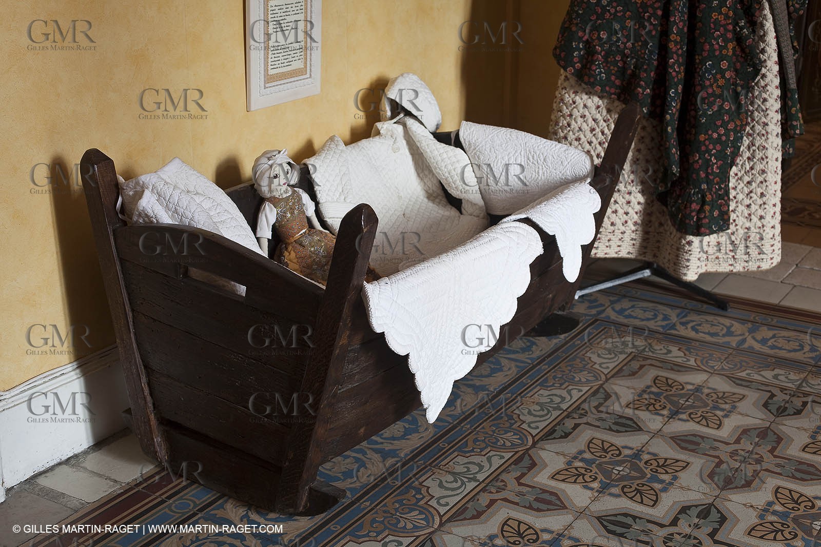 December 2009 - Boutis