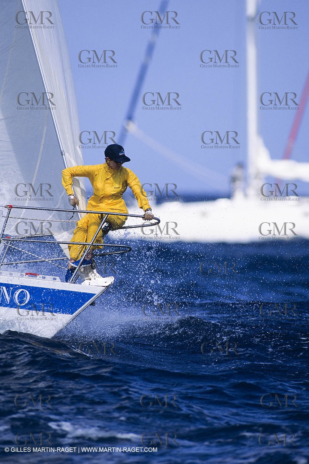Sailing, cruising, women onboard
