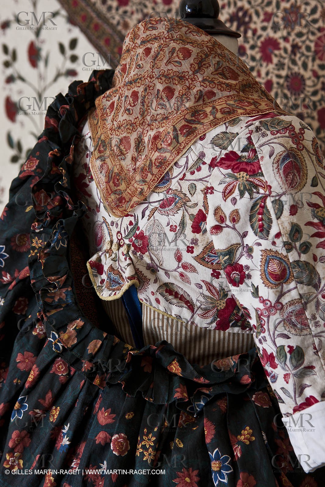 30 06 2011 - Toulon (FRA,83) - Villa Rosemaine - Indiennes sublimes exhibition