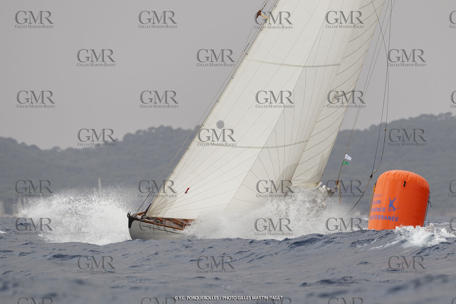 19 06 2024, Porquerolles Island (FRA), Championnat du monde des 12 m JI 2024, Race Day 1