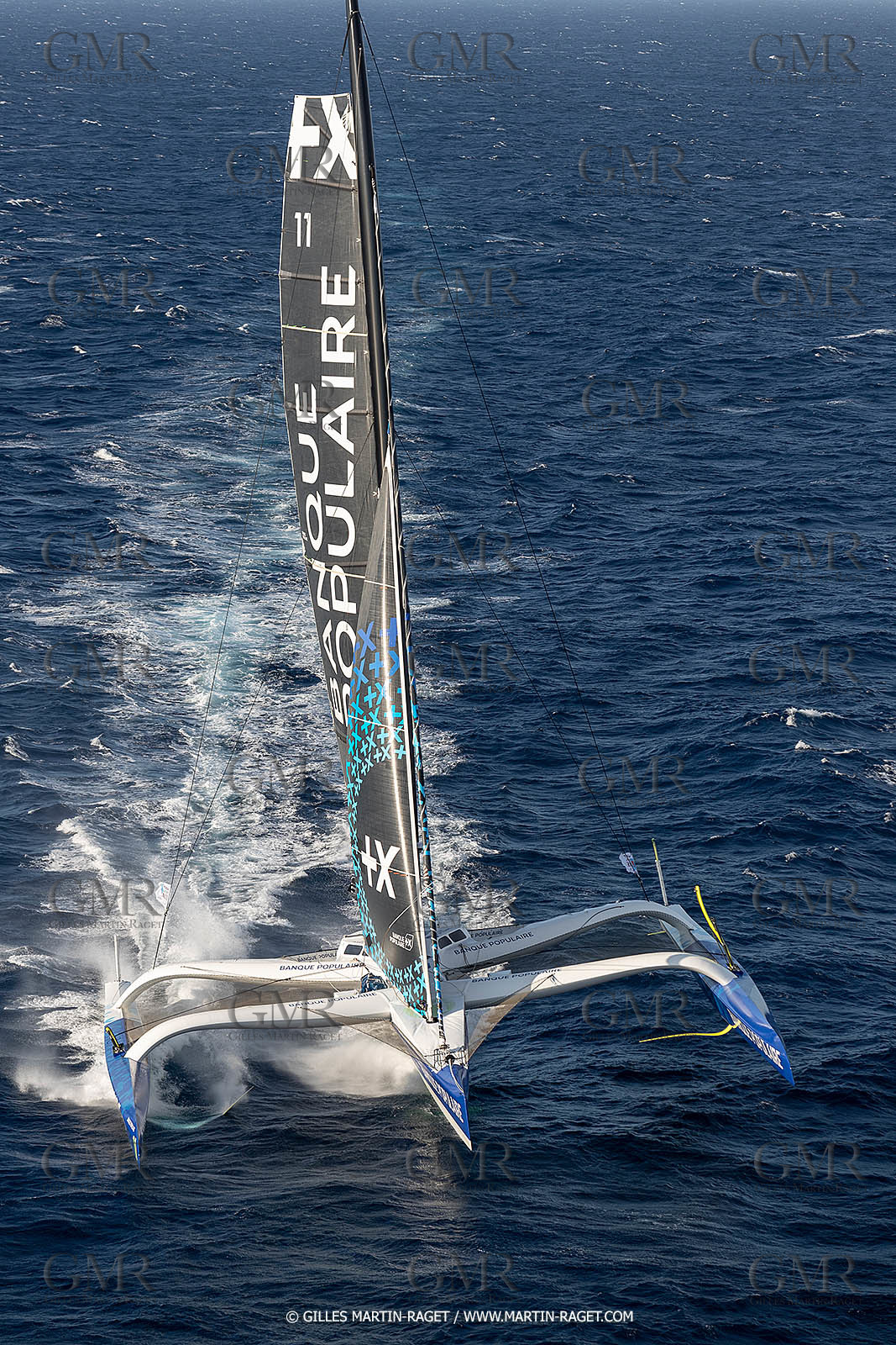 Banque Populaire devant Marseille