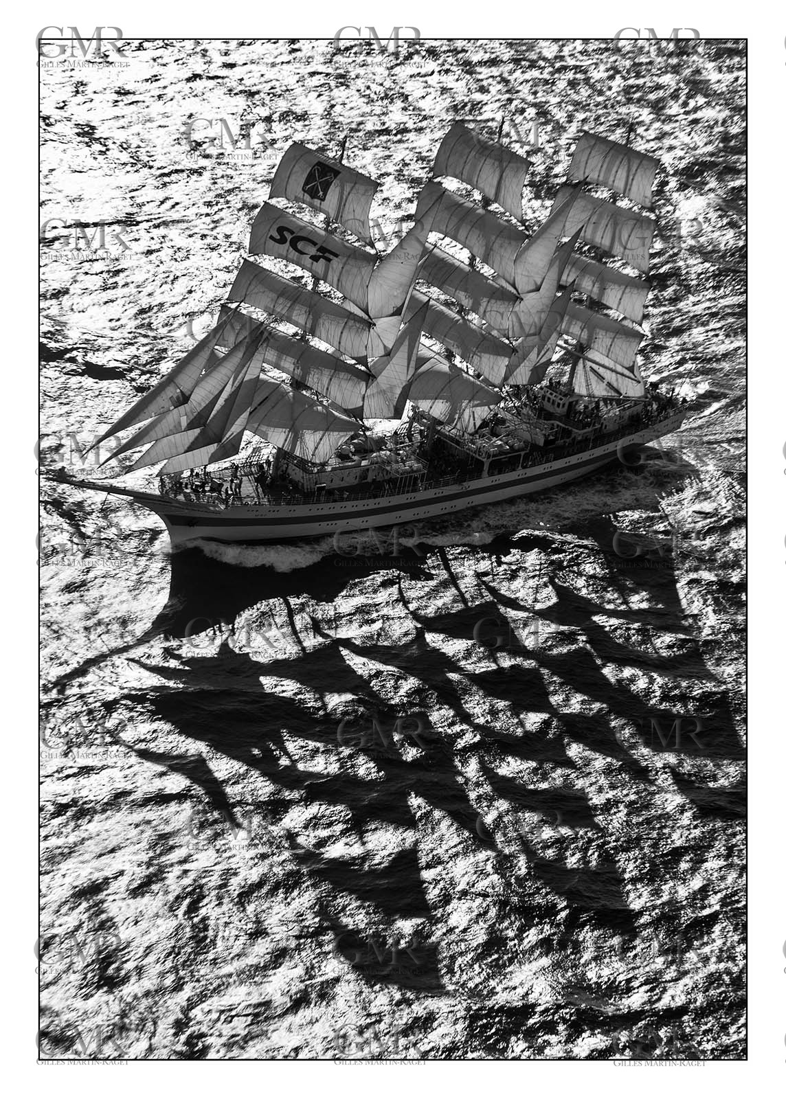 30 09 2013 - Toulon (FRA,83) - Toulon Voiles de Légende - Start towards La Spezia - MIR