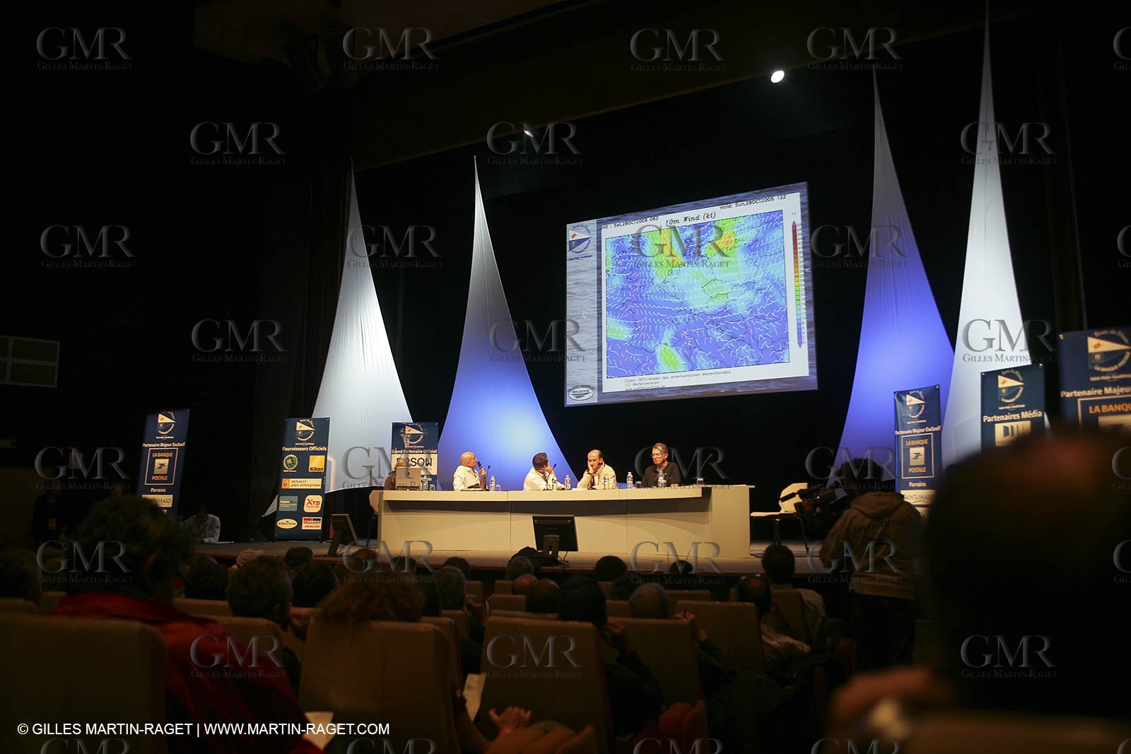 27 10 2006 - Saint Malo (FRA) - Route du Rhum 2006 - Thomas Coville - Sodeb'O - Lock passage