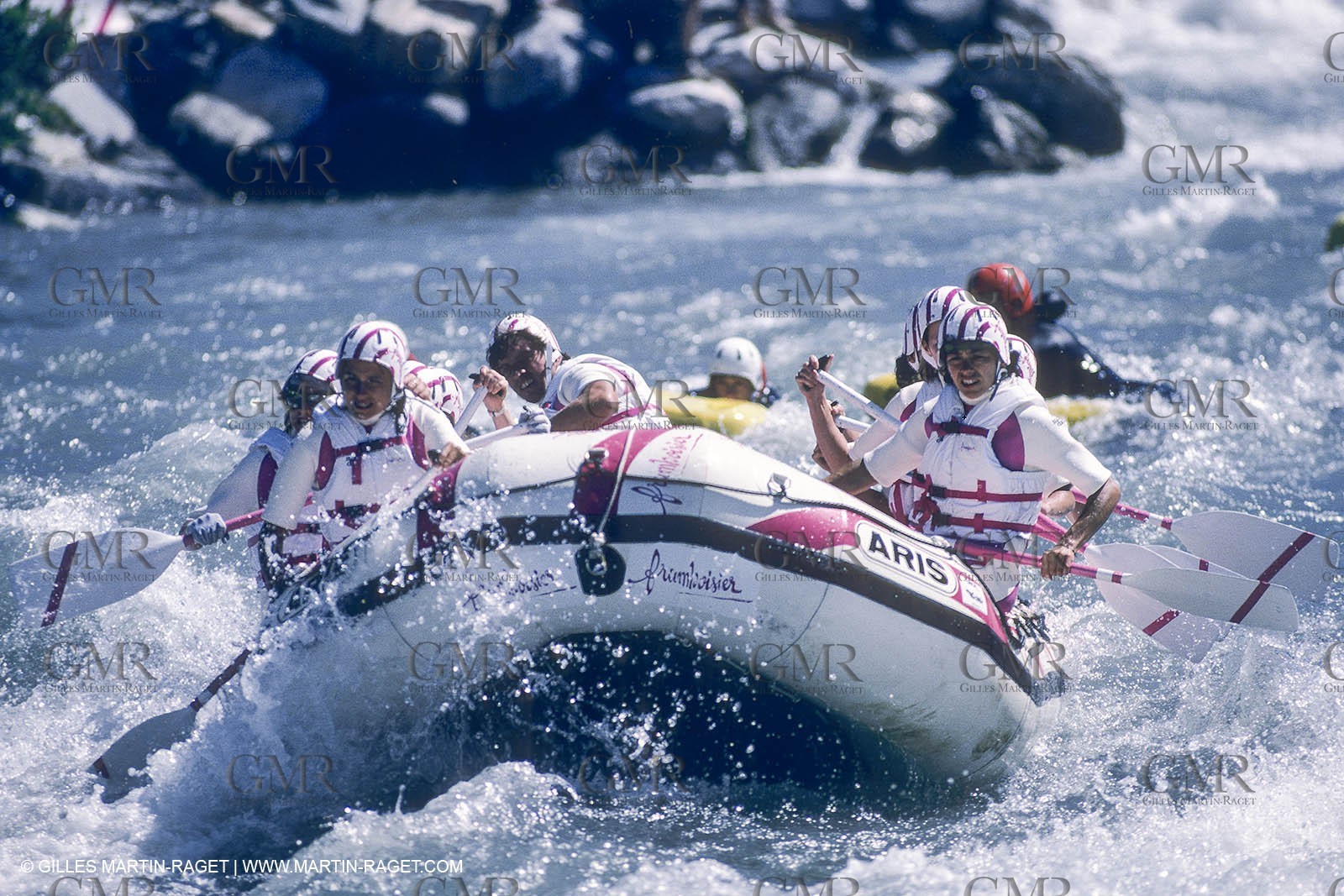 Watersports, rafting, rowing, eaux vives, rame, kayaking, pirogues