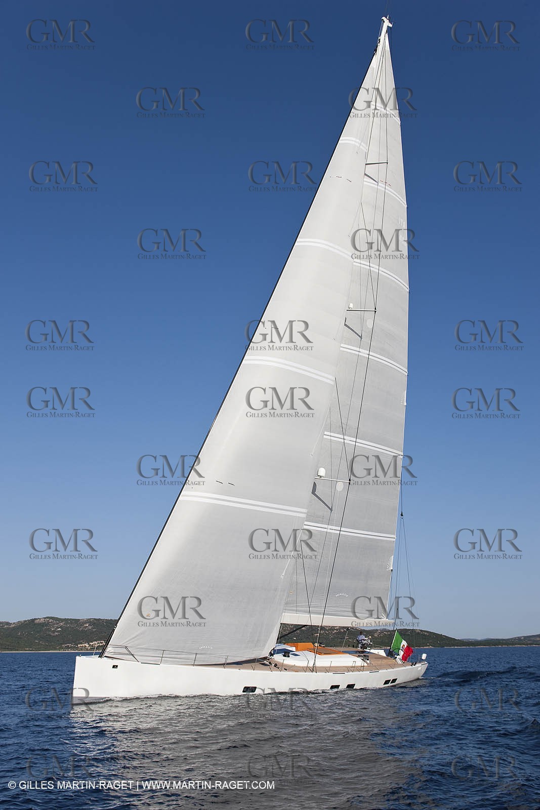 17 06 09 Porto Cervo (ITA, Sardinia) - Wally yachts - Indio 101