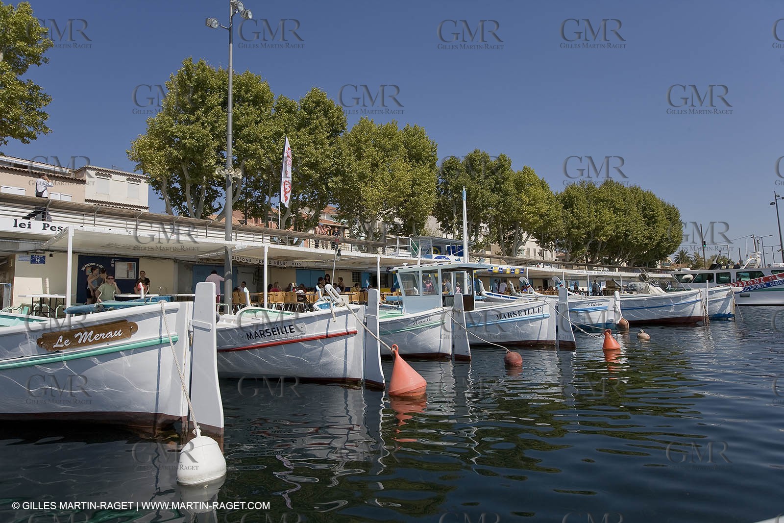 1 09 2007 - Marseille (FRA, 13) - Latin rigs in l'Estaque (Marseille north bay village)