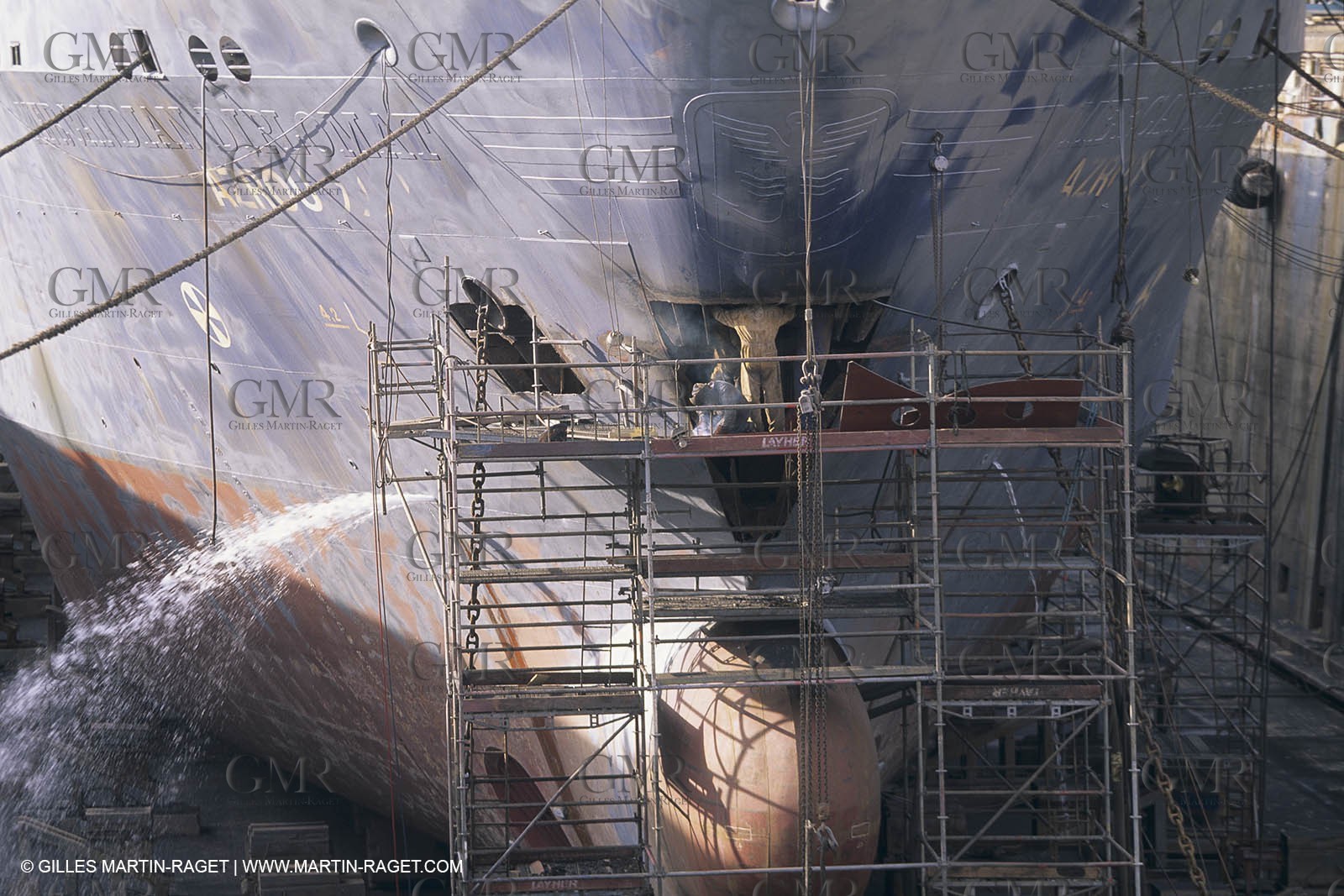 Monde maritime, opérations porturaires, ports, manoeuvres, marine world, harbour operations, maritime shipping,