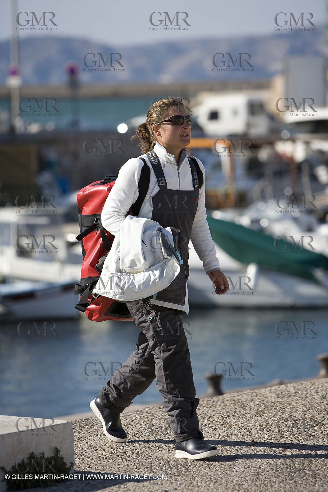 28 09 2007 - Marseille (FRA, 13) - Aigle Marine weather clothing showed in action by salors Marc Emig et Luce Molinier