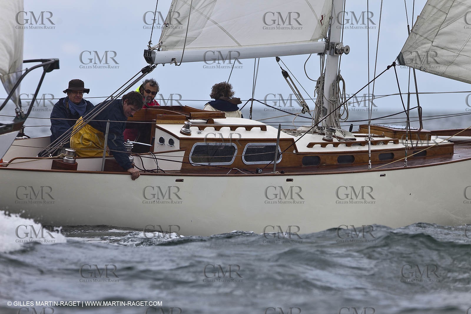 01-05-10 - Le Bono (FRA,56) - Regate Classique -Acteia II - Maica