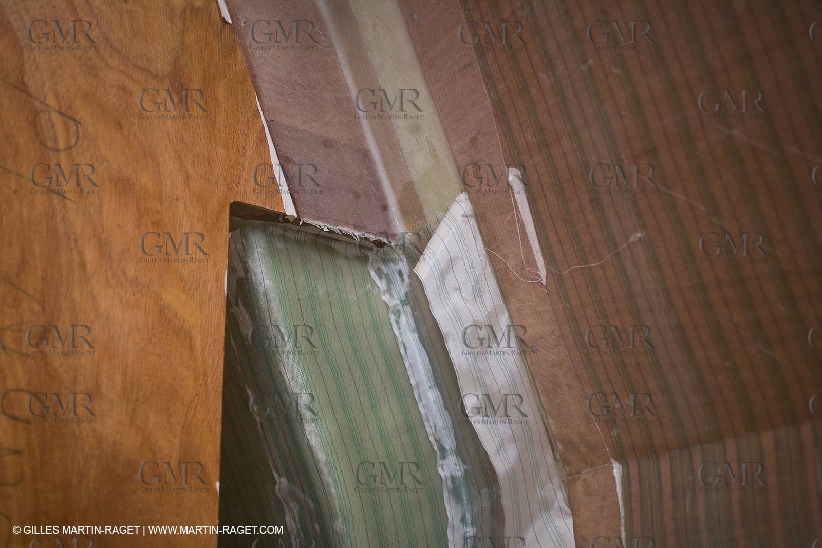 22 01 2008 - La Ciotat (FRA, 13) - Construction of cruising catamaran Nahema at H2X boatyard -modules lamination