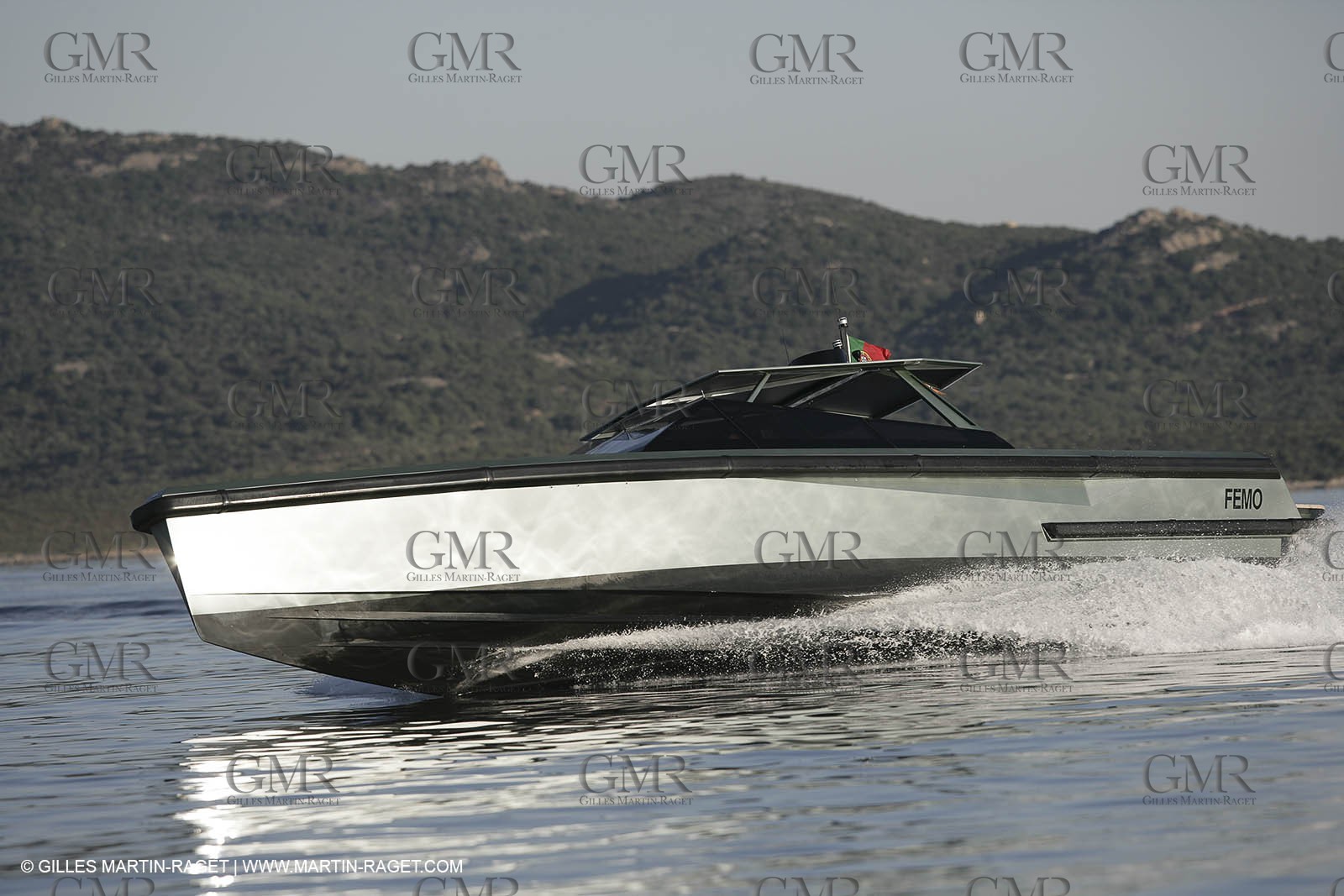 16 07 2007 - Portisco (Italie, Sardaigne) - Wally Power 47, 2007 version