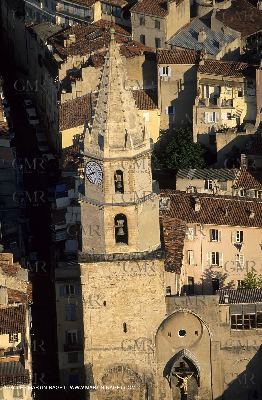 Marseilles, Accoule church, panier aera